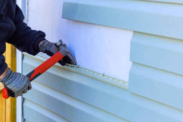 Reliable Emergency Siding Repair contractor in Lakewood, OH by Squared Siding